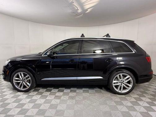Night Black 2018 Audi Q7 3.0T Prestige