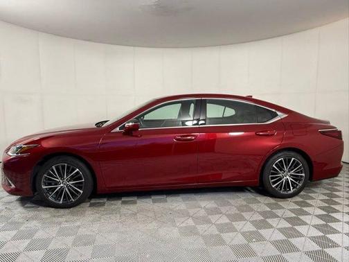2022 Lexus ES 350 Base