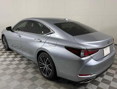 2025 Lexus ES 350 Base