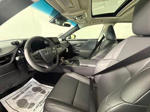 2025 Lexus ES 350 Base