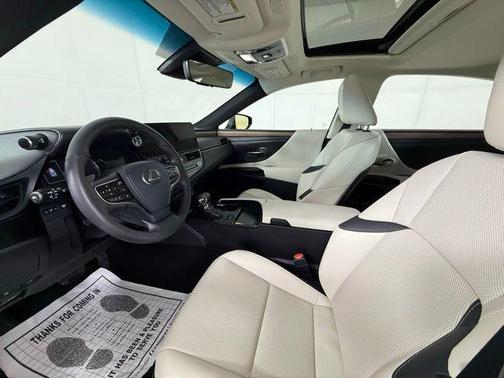 2023 Lexus ES 350 Base