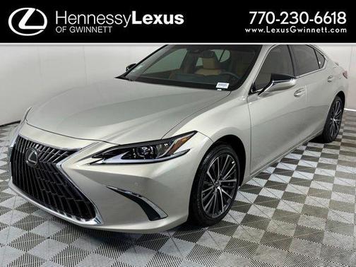 2025 Lexus ES 300h Base