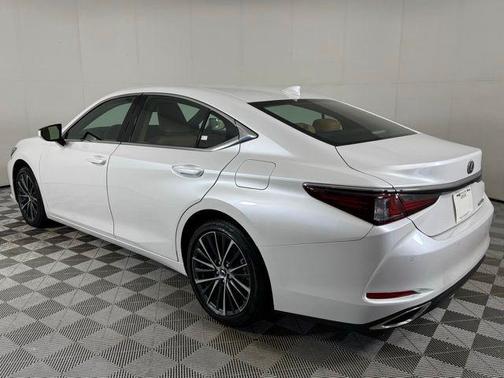 2025 Lexus ES 350 Base