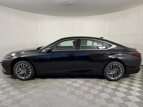 2025 Lexus ES 350 Ultra Luxury