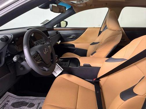 2025 Lexus ES 350 Base