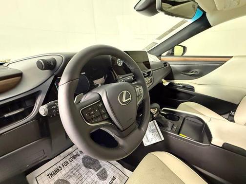 2025 Lexus ES 350 Base