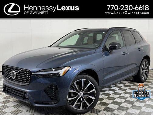 2023 Volvo XC60 Plus Dark Theme