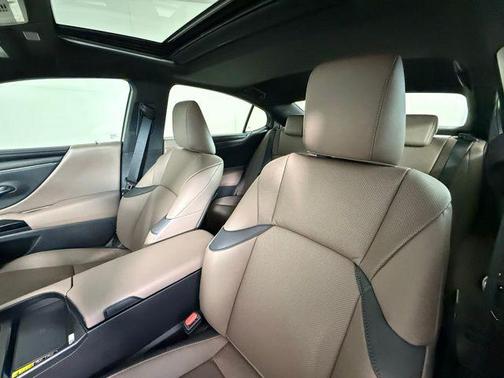 2025 Lexus ES 350 Base