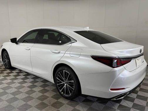 2025 Lexus ES 350 Base