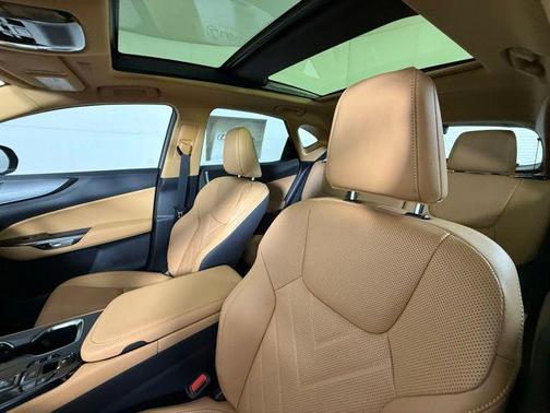2026 Lexus NX 450h+ Luxury