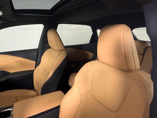 Iridium 2026 Lexus RX 450h+ Base