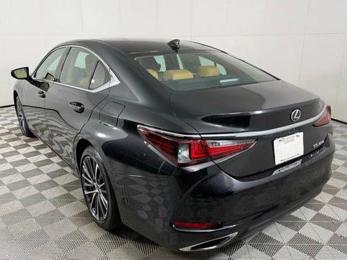 2025 Lexus ES 350 Base