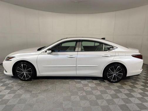 2023 Lexus ES 350 Base