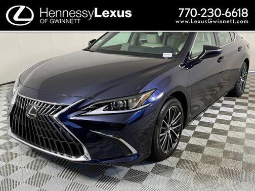 2025 Lexus ES 300h Base