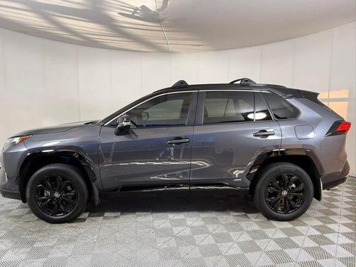 2025 Toyota RAV4 Hybrid SE