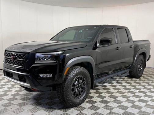 Super Black 2022 Nissan Frontier PRO-4X
