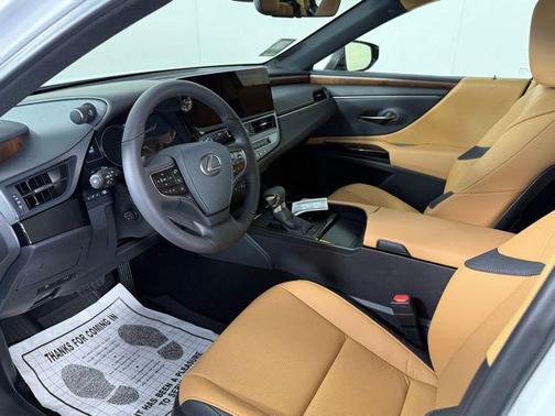 2025 Lexus ES 350 Base