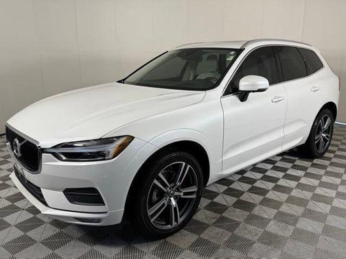 2021 Volvo XC60 T5 Momentum