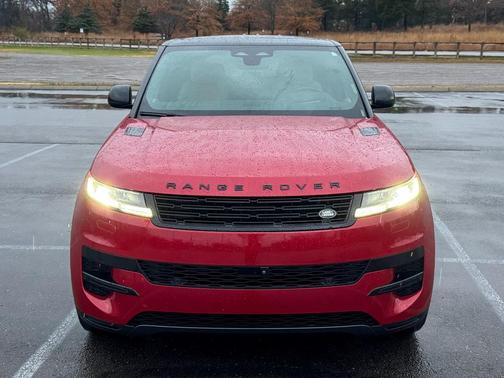 2024 Land Rover Range Rover Sport SE