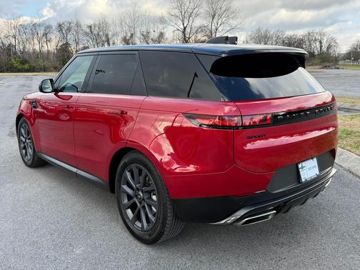 2024 Land Rover Range Rover Sport SE