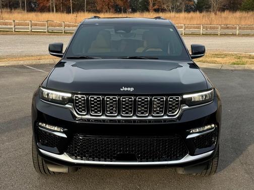 2025 Jeep Grand Cherokee Summit