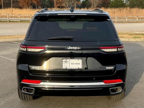 2025 Jeep Grand Cherokee Summit