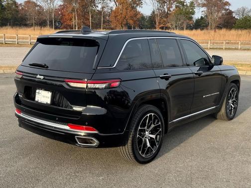 2025 Jeep Grand Cherokee Summit