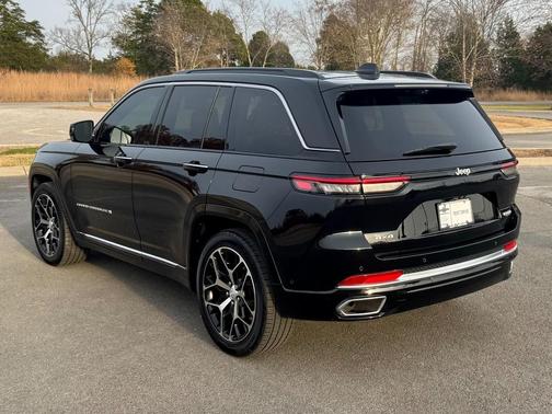 2025 Jeep Grand Cherokee Summit