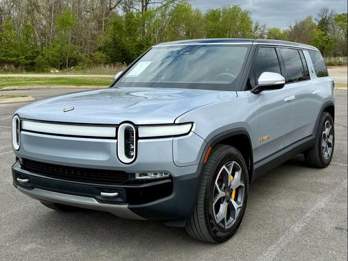 2024 Rivian R1S Adventure Quad Motor Large Pack
