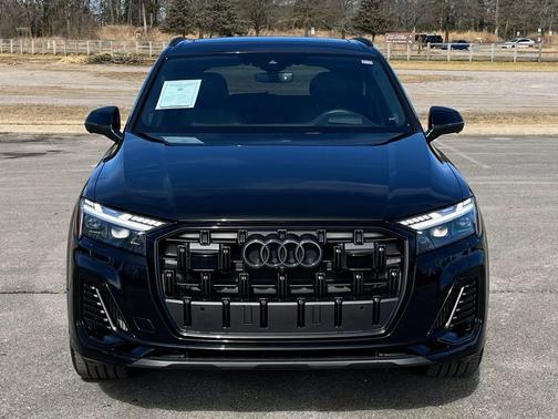 2025 Audi Q7 55 Prestige