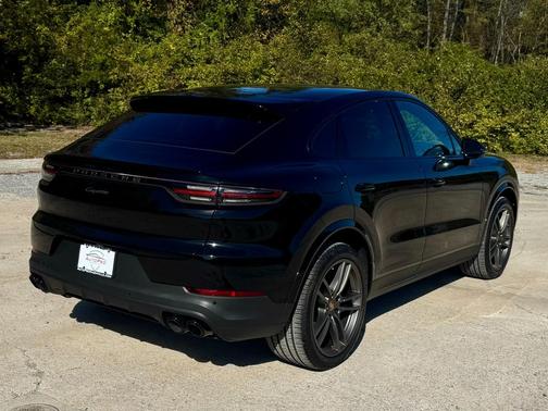 2023 Porsche Cayenne Platinum Edition