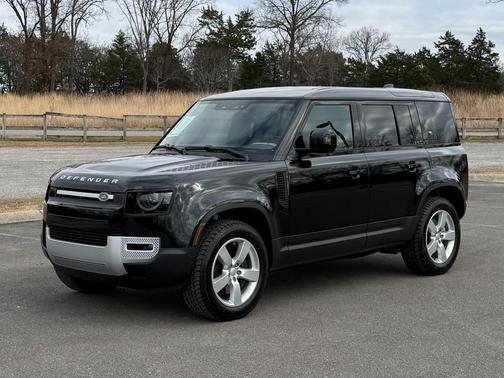 2024 Land Rover Defender 110 V8