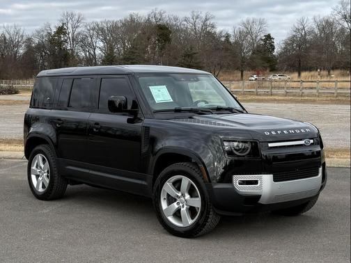 2024 Land Rover Defender 110 V8