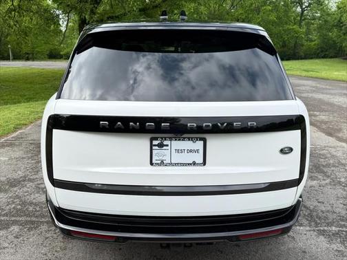 2023 Land Rover Range Rover 5.0L V8 Supercharged SV Autobiography