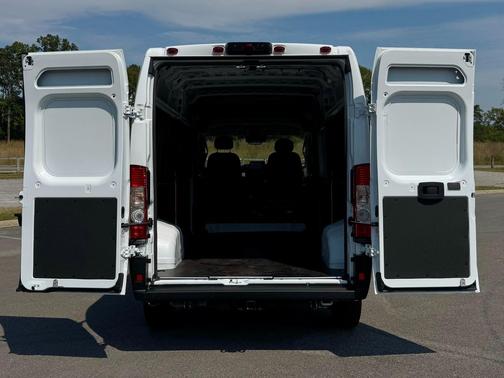 2025 RAM ProMaster 2500 Tradesman