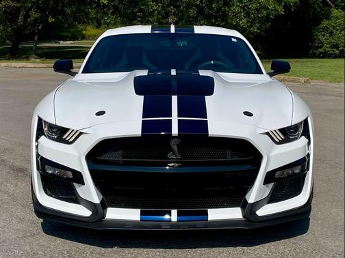 2021 Ford Shelby GT500 Base