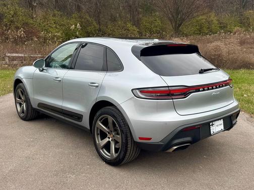 2024 Porsche Macan PREMIUM PKG PLUS, BOSE SOUND SYSTEM, PDLS+