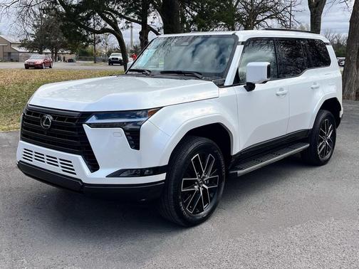 2025 Lexus GX 550 Premium+ w/ HUD, COLD AREA PKG, HEATED 2ND ROW CAPTAINS CHAIRS