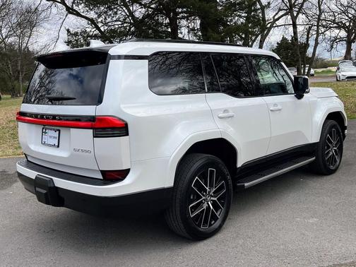 2025 Lexus GX 550 Premium+ w/ HUD, COLD AREA PKG, HEATED 2ND ROW CAPTAINS CHAIRS