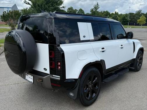 2023 Land Rover Defender 110 X-Dynamic SE