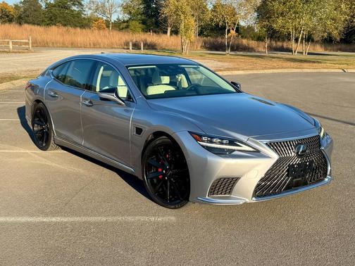 2023 Lexus LS 500h Base
