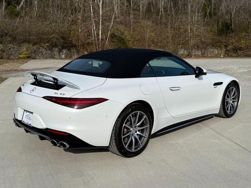 2023 Mercedes-Benz AMG SL 43 Base
