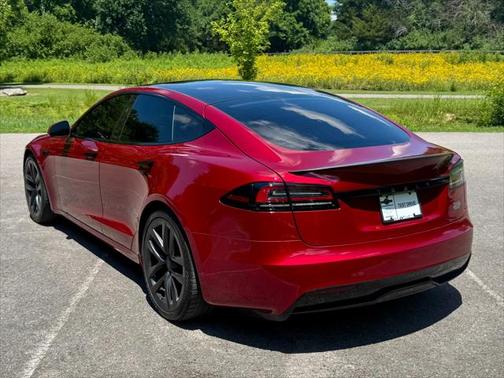 2024 Tesla Model S Plaid