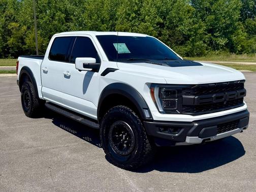 Oxford White 2023 Ford F-150 Raptor