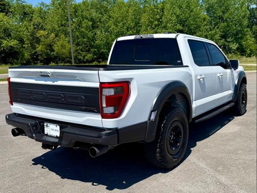 Oxford White 2023 Ford F-150 Raptor