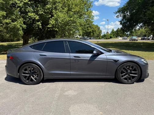 2021 Tesla Model S Plaid