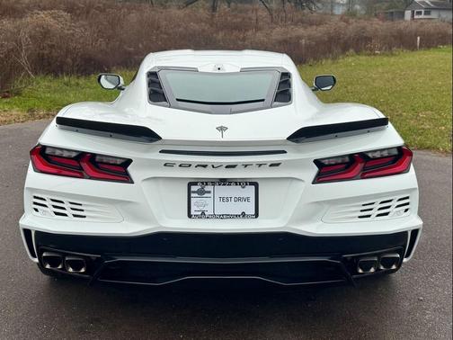 2025 Chevrolet Corvette E-Ray RWD Coupe 3LZ