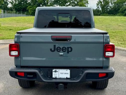 2025 Jeep Gladiator Nighthawk