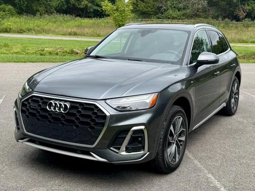 2022 Audi Q5 45 S line Premium Plus