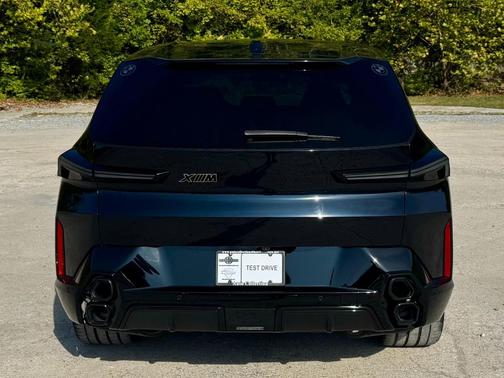 2023 BMW XM W/ BOWERS & WILKINS DIAMOND SURROUND SOUND SYSTEM, 165K MSRP!!